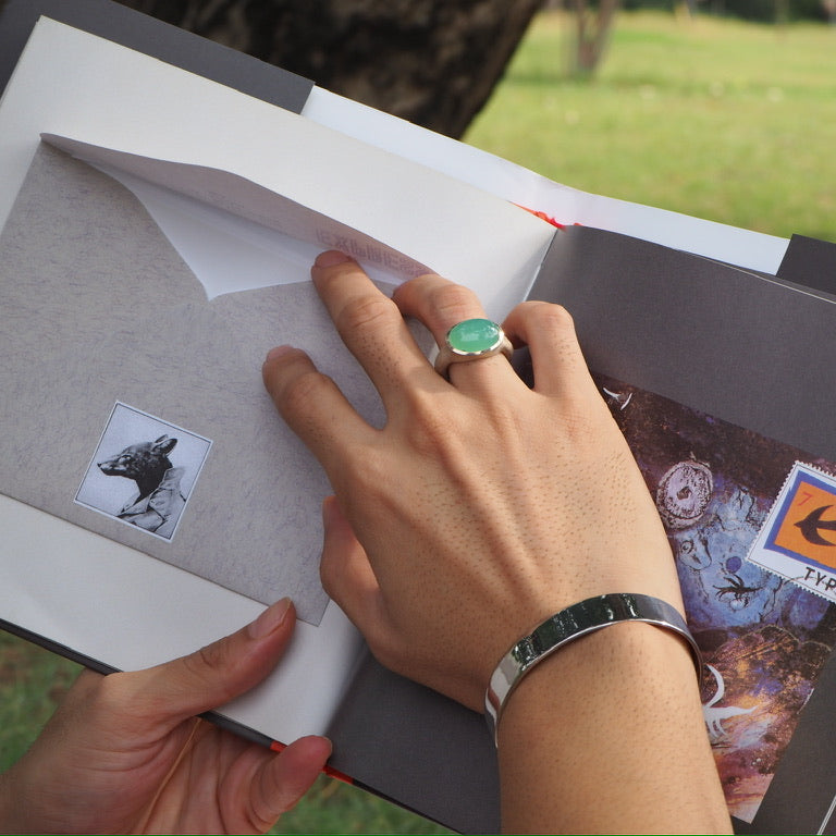 Natural Chrysoprase Cabochon Ring.